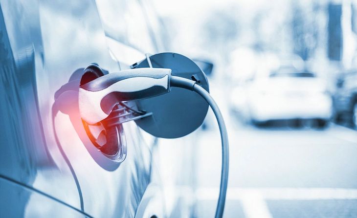 Peugeot incrementa su venta de coches eléctricos en España