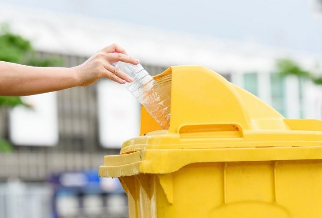Andalucía anuncia un sistema de depósito y retorno para dar una segunda vida a los envases