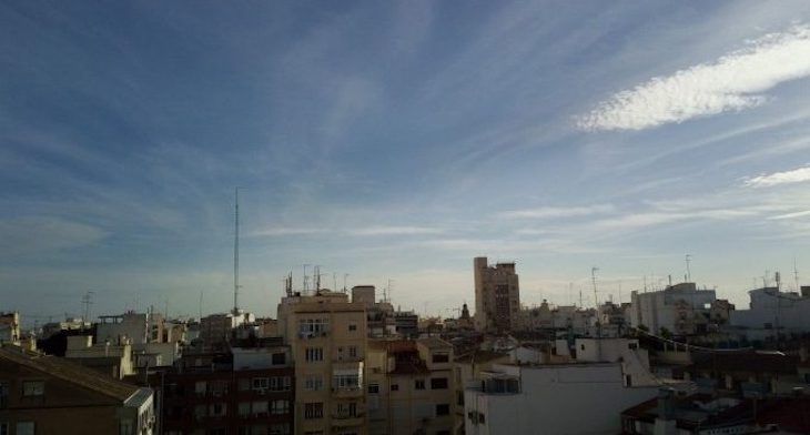 La contaminiación de dióxido de nitrógeno cae un 50% en las ciudades valencianas por las medidas de confinamiento