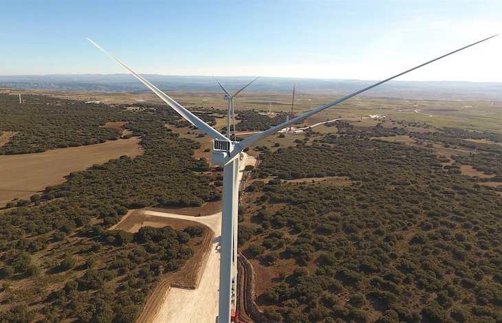Endesa duplica en Santiago su centro de renovables para garantizar el control de sus 3.000 MW verdes