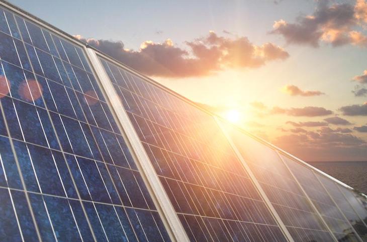 La Rioja. El ‘Centro de Salud Joaquín Elizalde’ instala placas fotovoltaicas