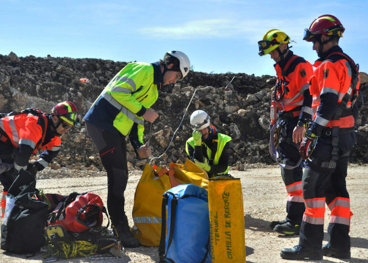 Bomberos de la Diputación de Teruel se forman para rescates en aerogeneradores
