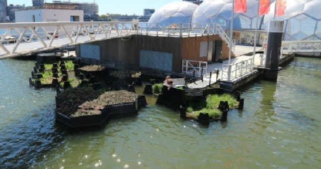 Rotterdam presume de parque flotante reciclado