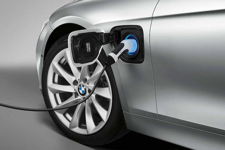 BMW quiere ‘revolucionar’ el sector de coches eléctricos para 2030