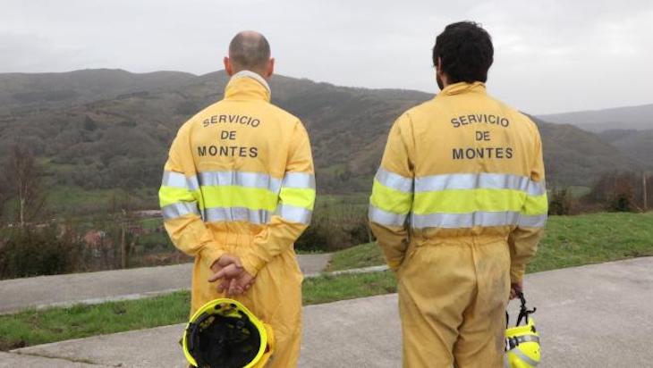 Cantabria activa el nivel 2 del operativo de incendios forestales en varias comarcas