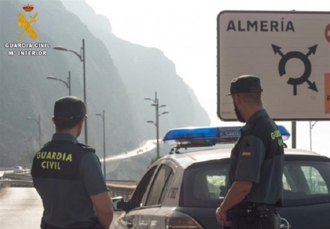 Investigado por la pesca furtiva de un tiburón marrajo en aguas de Almería