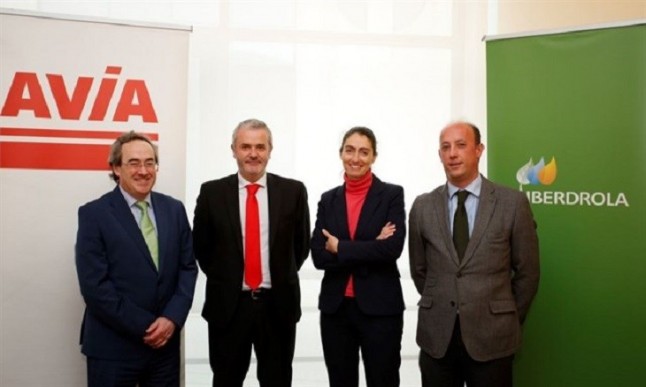 Nueva alianza para la instalación de puntos de recarga rápida en gasolineras