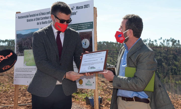 Carrefour España recibe un reconocimiento por su compromiso con el medioambiente