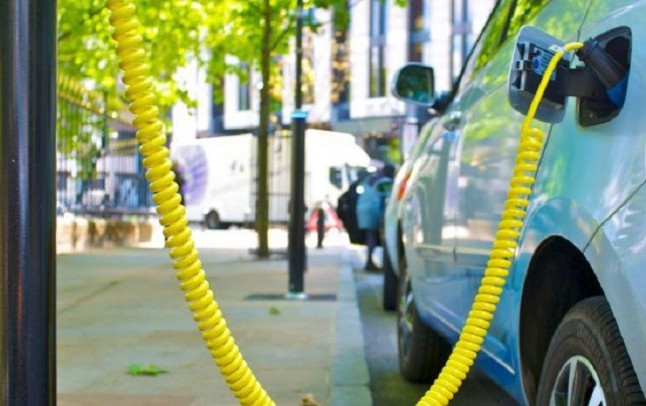 Los vehículos eléctricos pagarán un 75% menos de impuestos en Alhama