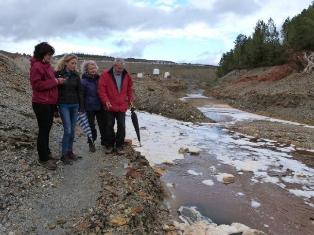 Vertidos tóxicos al cauce del río Tinto
