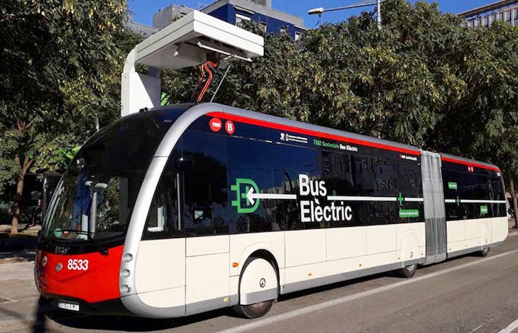 La Ciudad Condal implementará el primer autobús eléctrico de 18 metros de carga nocturna