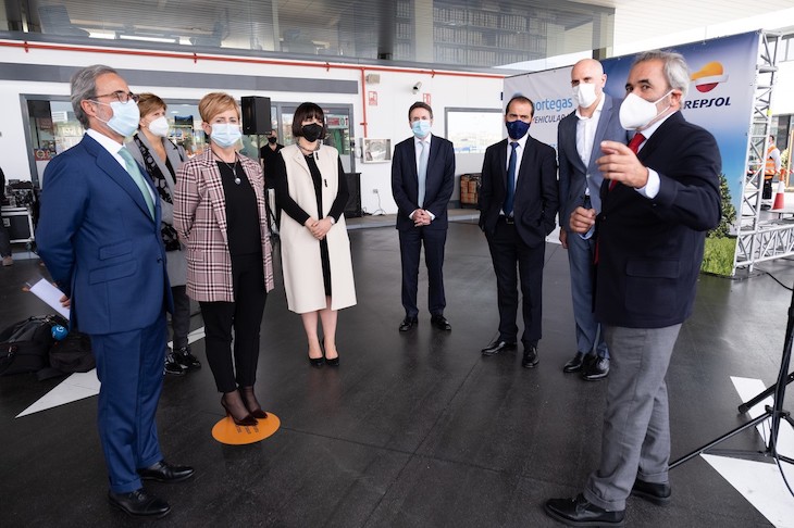 Repsol y Nortegas Green Energy Solutions han inaugurado hoy la primera gasinera con suministro continuo de GNC