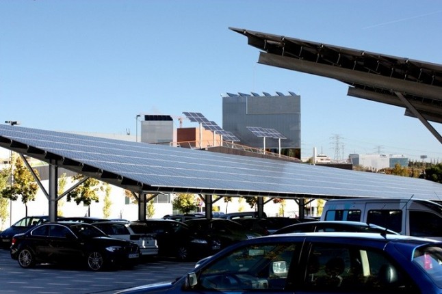 El Consell de Mallorca instalará 240 placas fotovoltaicas en el aparcamiento de la Llar de la Joventut