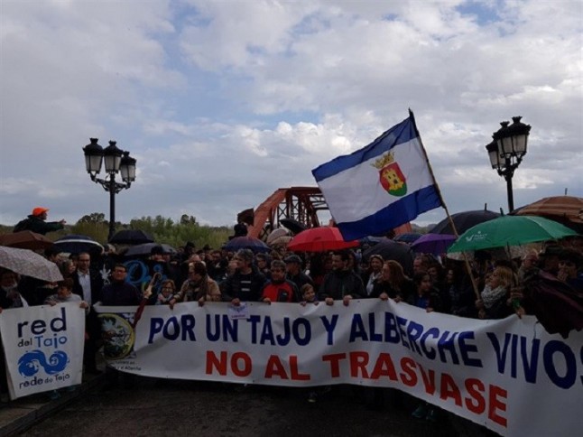 Talavera se subleva contra el triple trasvase