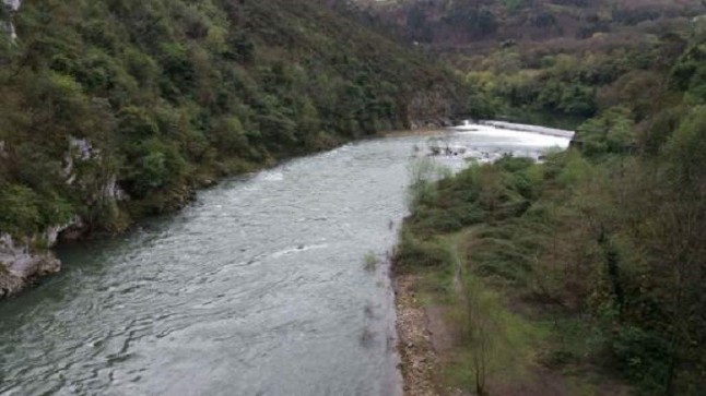 La CHC acomete actuaciones de conservación y mantenimiento de los cauces de ríos en situación de riesgo en Asturias