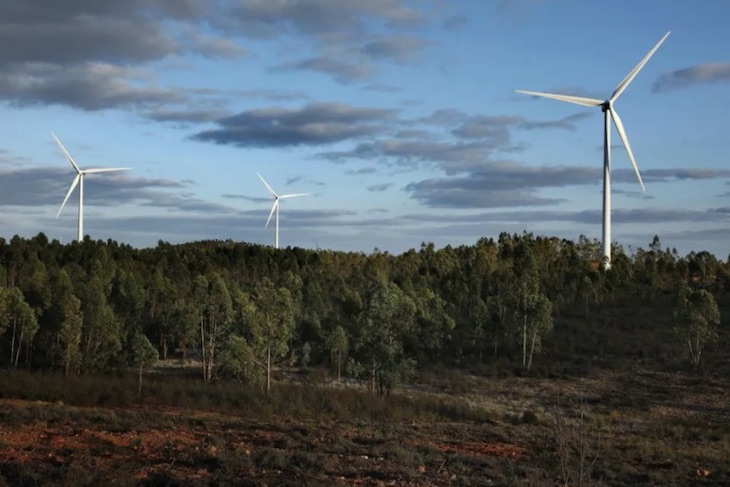 Iberdrola avanza en tres proyectos de energías renovables en España de 211 MW