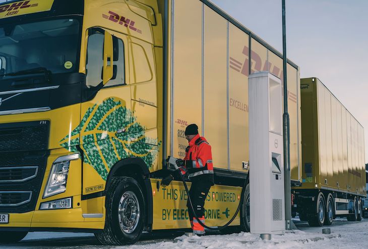 DHL Freight y Volvo Trucks ‘sólida alianza’ para la transición energética del transporte por carretera de larga distancia