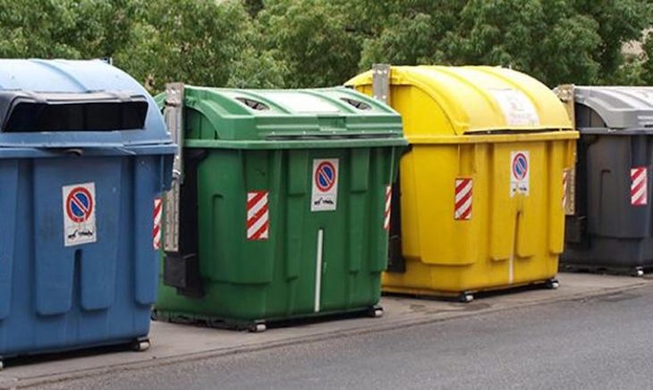 La Mancomunidad Guadalquivir inicia la desinfección de 10.000 contenedores del Aljarafe