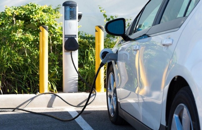 La autonomía del coche eléctrico aumenta un 135% en los últimos años