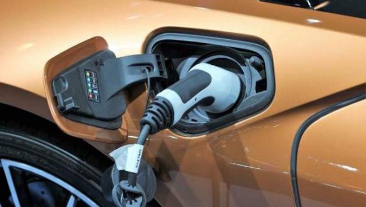 Andalucía aplicará solo con el 1% el Impuesto de Transmisiones la compra de coches cero emisiones