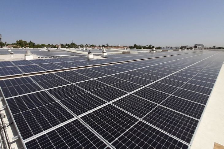 Iberdrola suministrará energía fotovoltaica de autoconsumo a los centros de Makro en España
