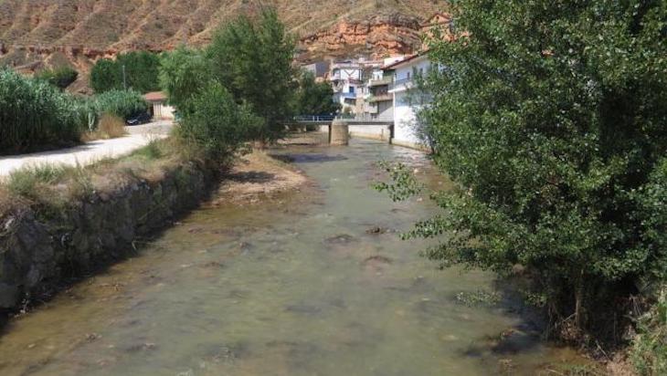 La CHE licita los servicios para la explotación de la red de control de investigación de la red ecológica de los ríos