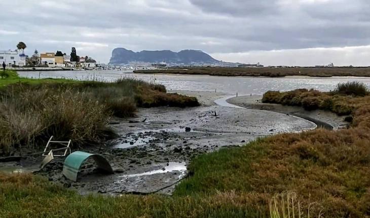 Los vertidos persisten en el Paraje Natural del río Palmones