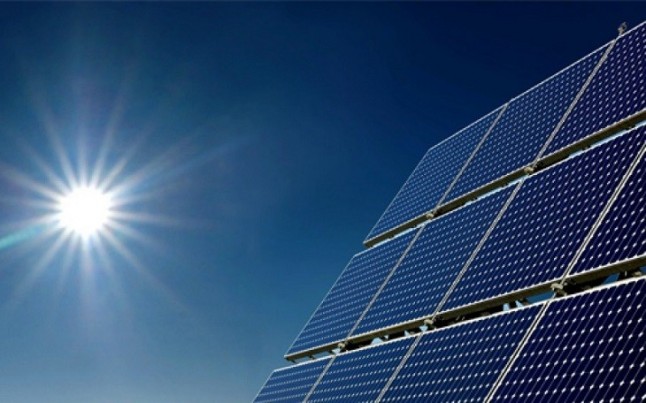 Grasshoper Solar invertirá 8