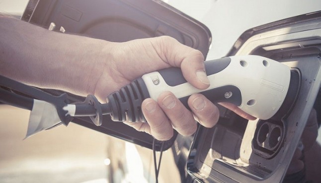 Los coches eléctricos precisan menos mantenimiento