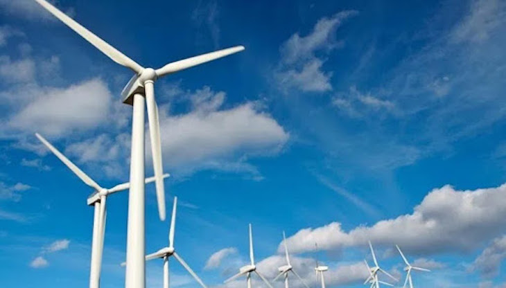 Cantabria tendrá que indemnizar a Sniace y Helican por sus gastos en el concurso eólico