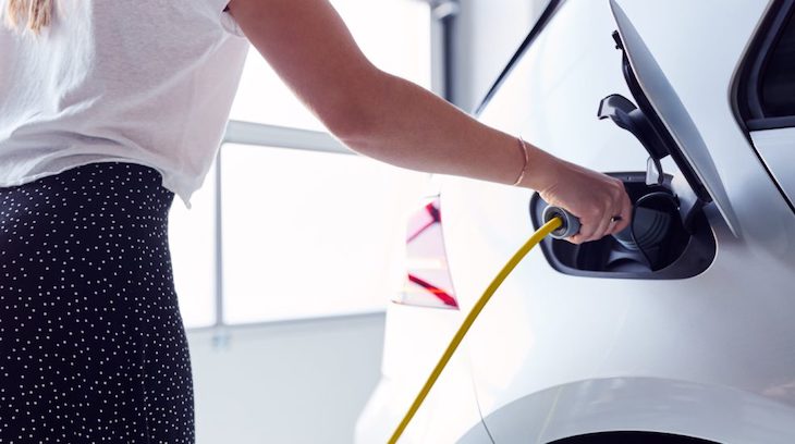 Recomiendan a los operadores de flotas de que se preparen para un cambio ‘acelerado’ a coches eléctricos