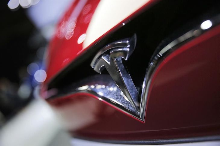 Tesla supera a Toyota en valor en Bolsa