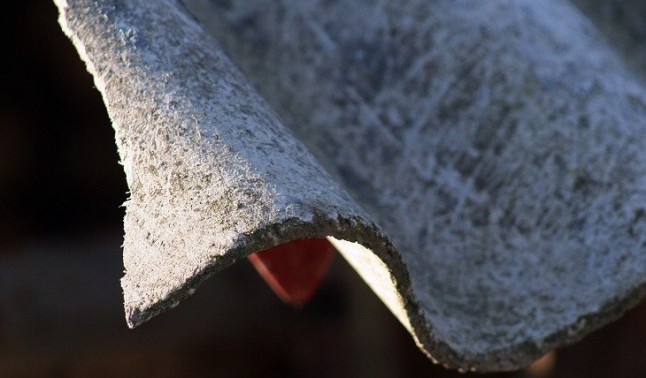 CCOO denuncia de nuevo la existencia de amianto en la sede del Registro Civil Único de Pradillo