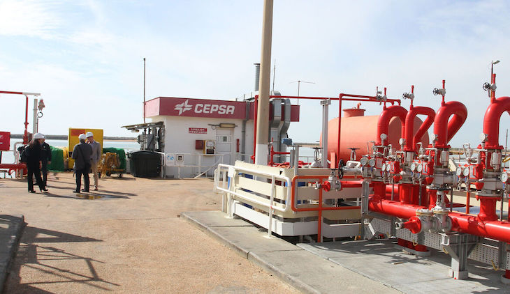 Cepsa y Puerto de Huelva en busca de las buenas prácticas medioambientales