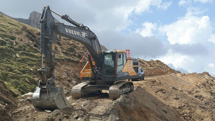 Huesca. Las máquinas de Aramón entran en Castanesa de manera ilegal