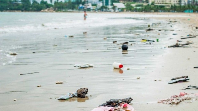 Basura en las playas españolas