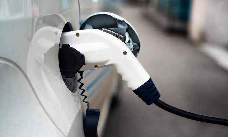 El coche eléctrico es un instrumento para la recuperación de la economía