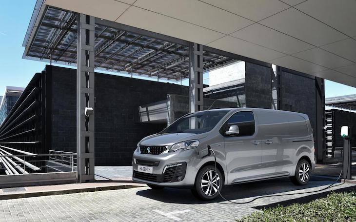 Peugeot presenta el Boxer 100% eléctrico