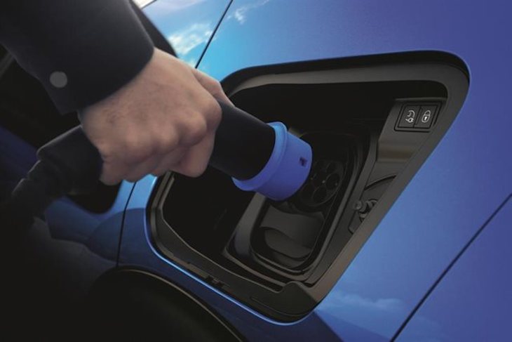 Europa aprueba la fusión de empresas subsidiarias de Honda e Hitachi para fabricar coches eléctricos