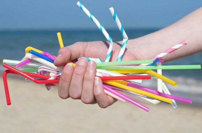 REQUIEM por los plásticos de un solo uso en Europa