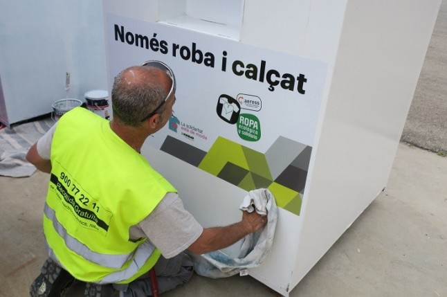Palma. Los contenedores de ropa de Cáritas y Fundación Deixalles recogen unas 678 toneladas de prendas de segunda mano