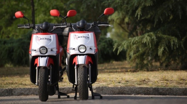 Acciona lanza su servicio de moto eléctrica compartida en Madrid