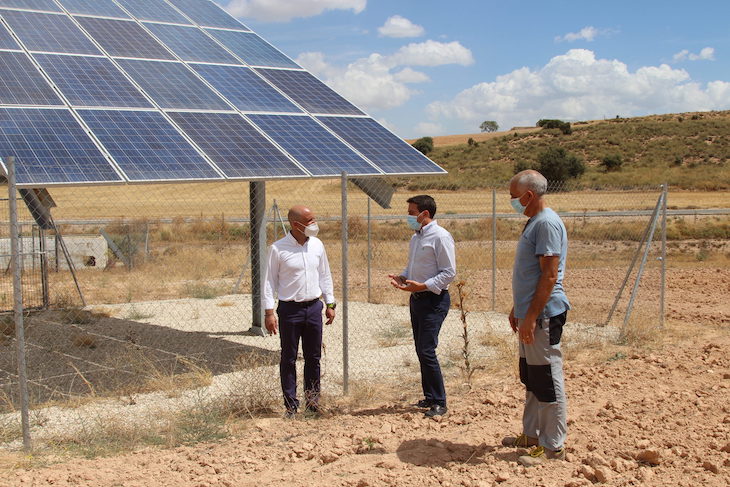 Almería incorpora un sondeo que garantiza el agua en la pedanía Cañadas de Cañepla de María alimentado con energía solar