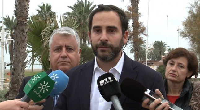 PSOE propone que Málaga favorezca autoconsumo eléctrico con rebajas fiscales y red eléctrica municipal 100% renovable