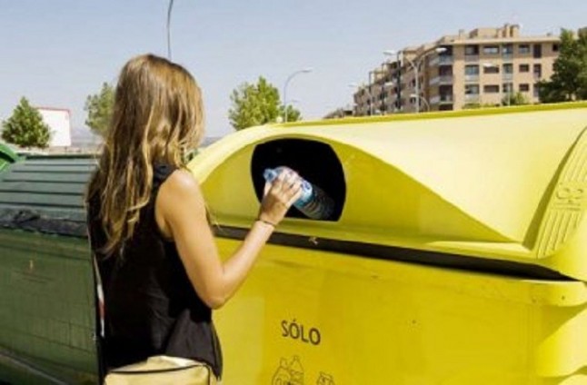 Cada ciudadano de Baleares reciclará en el contenedor amarillo un 9