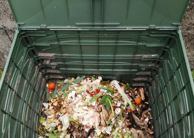 Carballo y Aranga amplían sus programas de compostaje doméstico con la colaboración de Sogama