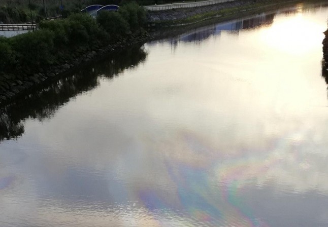 Asturias. Nuevo vertido a la ría de Aviles