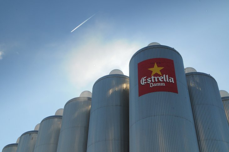 Damm se ‘apunta’ a la reducción de emisiones