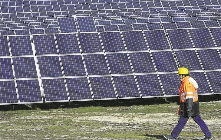 Iberdrola invertirá 180 millones de euros en el desarrollo de cuatro nuevas plantas fotovoltaicas en Extremadura