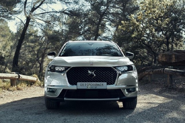 DS presenta la versión híbrida enchufable del DS 7 Crossback